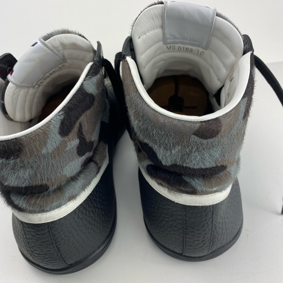 Louis Vuitton High Top Sneakers - Picture 5 of 7